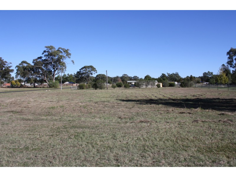 Lot 4 MacIntyre Street, Leyburn QLD 4365