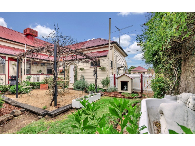 21 Drayton Street, Allora QLD 4362