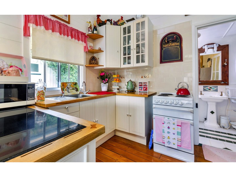 21 Drayton Street, Allora QLD 4362