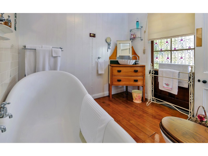 21 Drayton Street, Allora QLD 4362