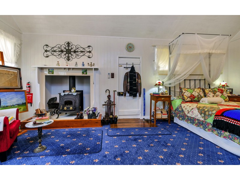 21 Drayton Street, Allora QLD 4362