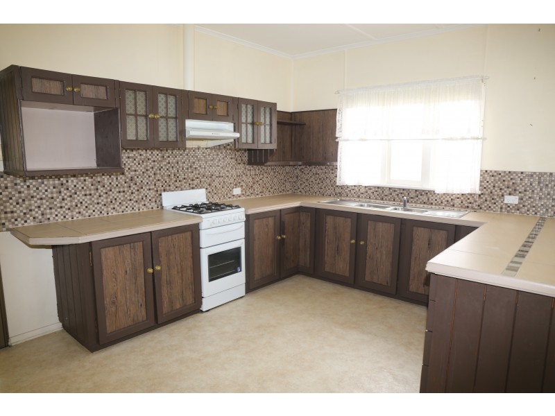 41 Drayton Street, Allora QLD 4362