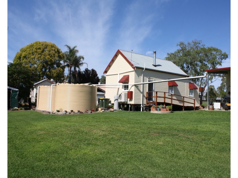 104 White Street, Pratten QLD 4370