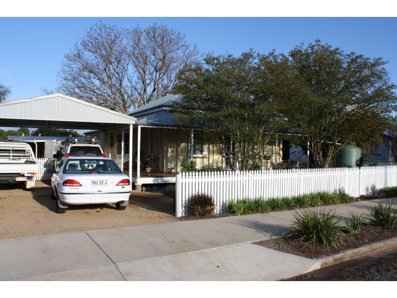 43 Forde St, Allora QLD 4362