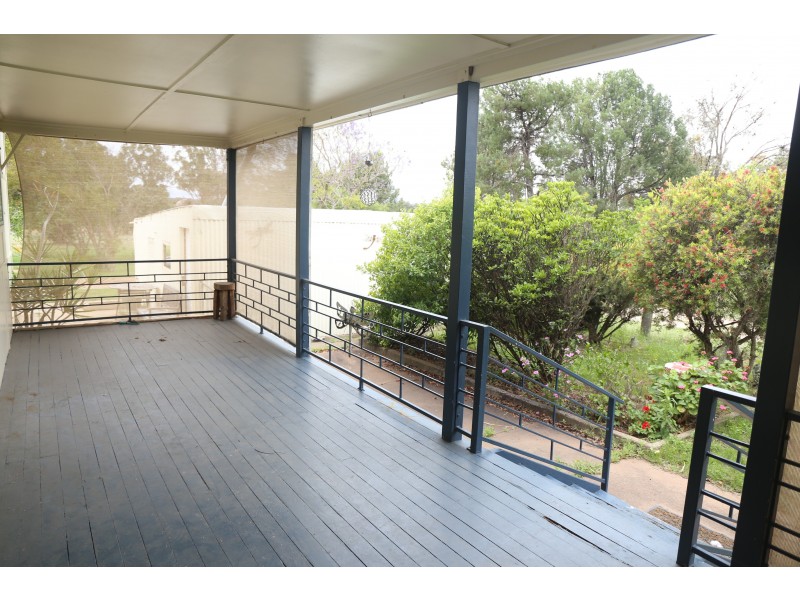 273 Pratten St, Warwick QLD 4370