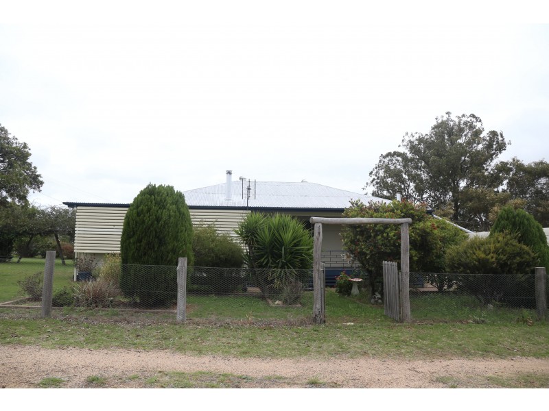 273 Pratten St, Warwick QLD 4370