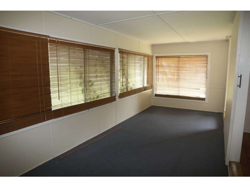 273 Pratten St, Warwick QLD 4370