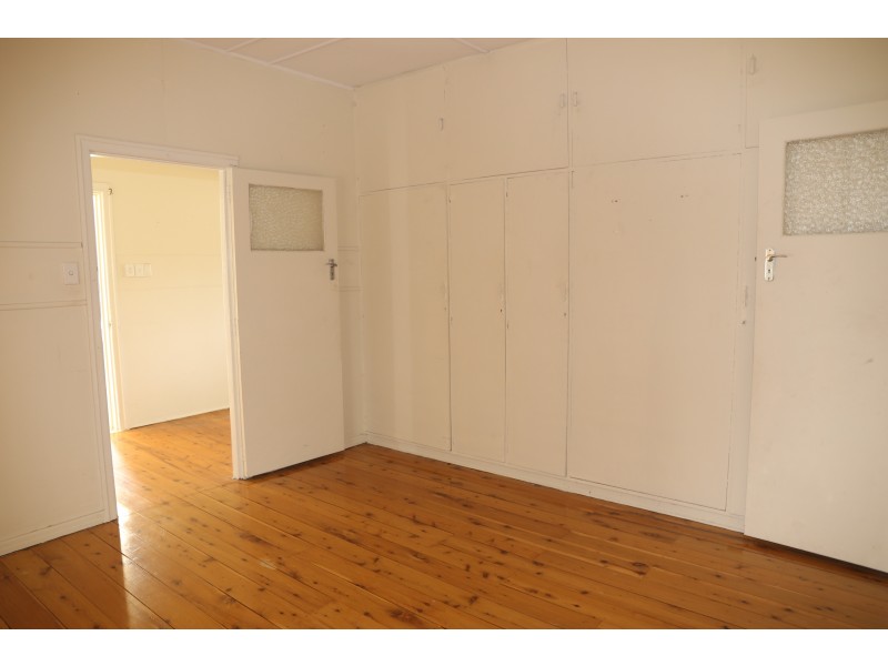 273 Pratten St, Warwick QLD 4370