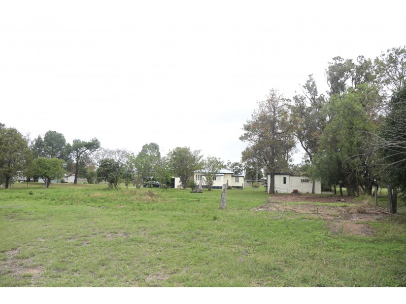 273 Pratten St, Warwick QLD 4370