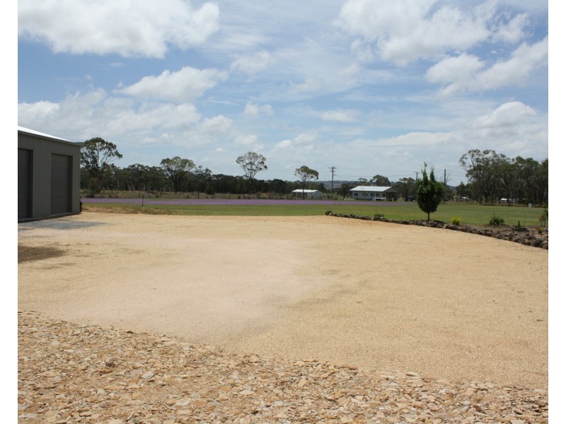 98 Goomburra St, Hendon QLD 4362