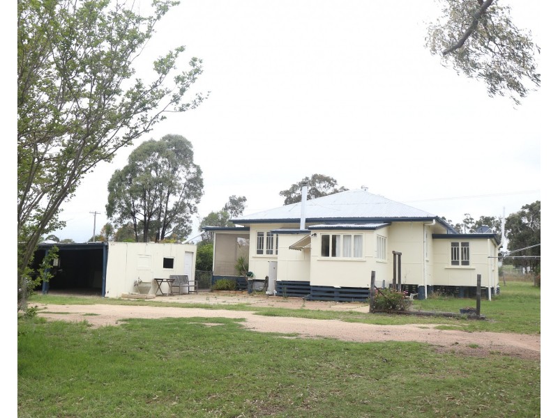 273 Pratten St, Warwick QLD 4370