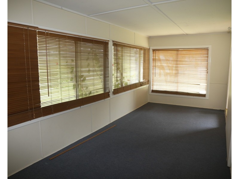 273 Pratten St, Warwick QLD 4370