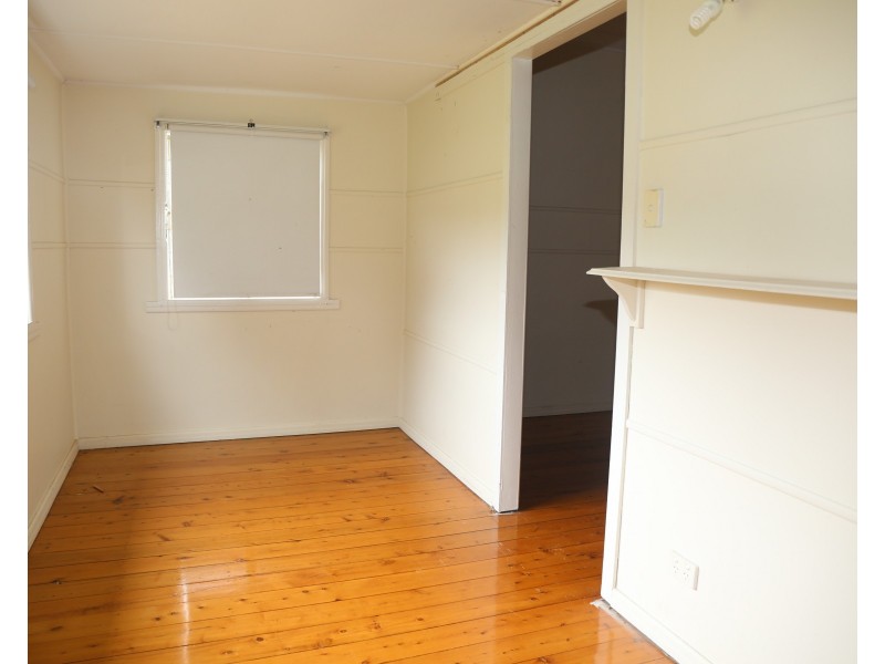 273 Pratten St, Warwick QLD 4370