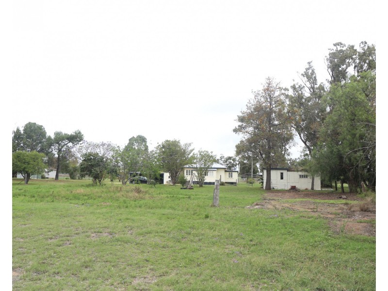 273 Pratten St, Warwick QLD 4370