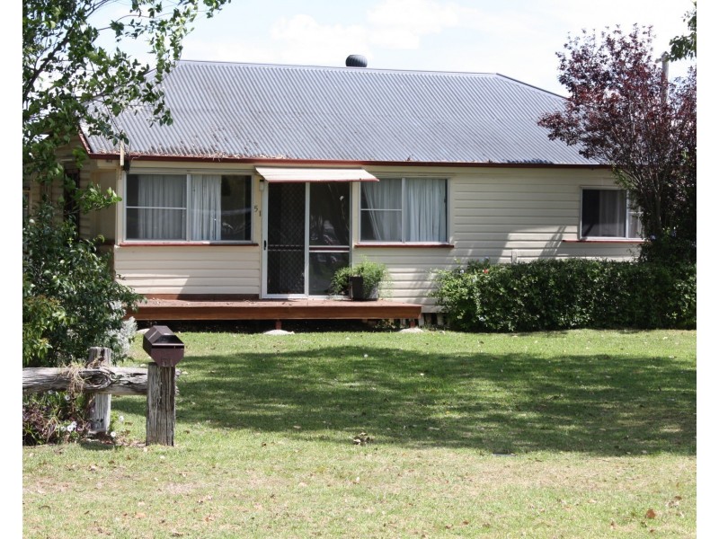 51 Darling St, Allora QLD 4362