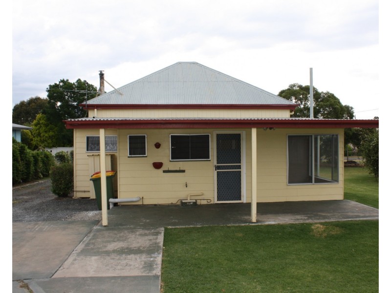 3 Catherine St, Clifton QLD 4361