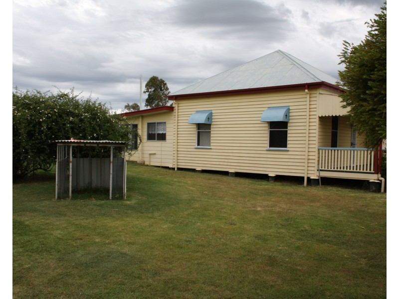 3 Catherine St, Clifton QLD 4361
