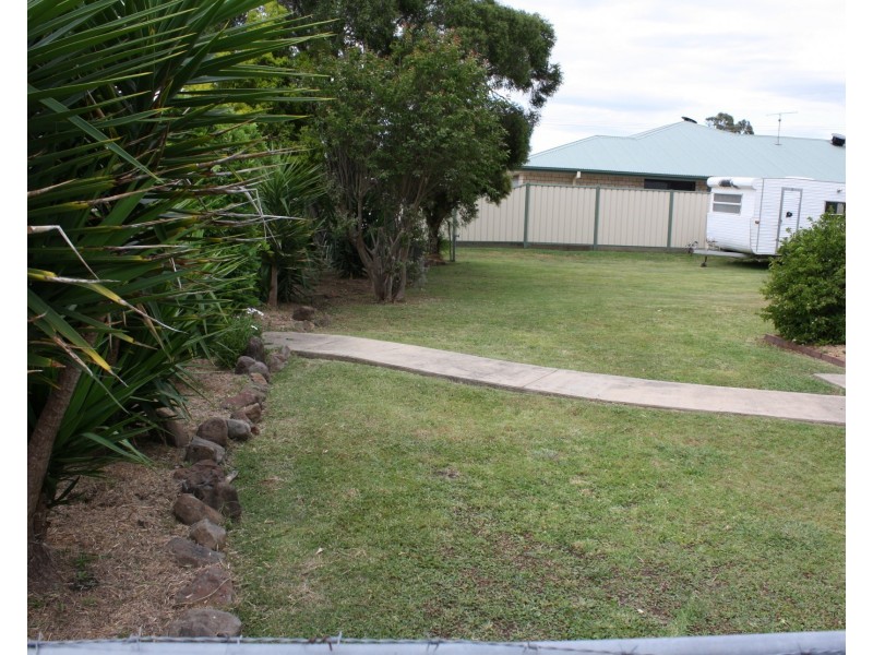 3 Catherine St, Clifton QLD 4361
