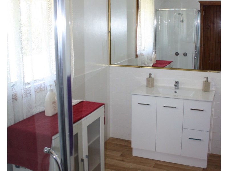 11 King St, Warwick QLD 4370