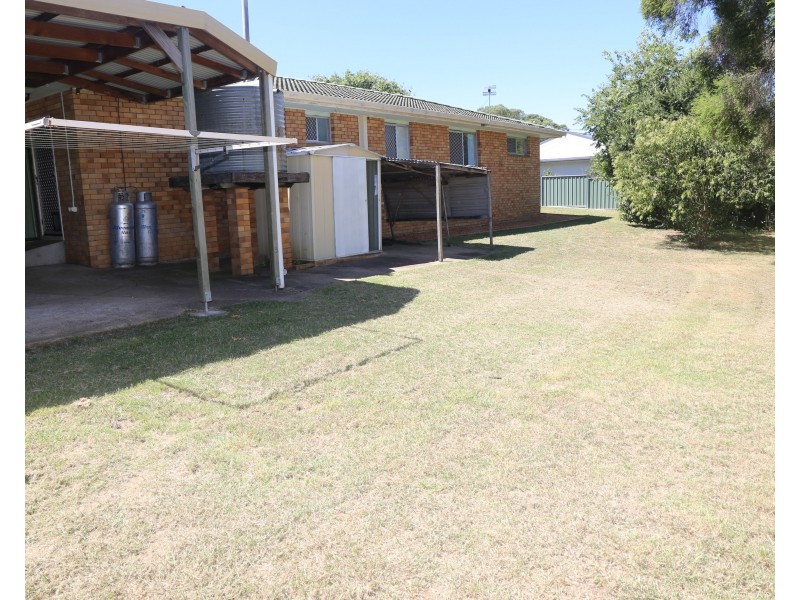 14 Gilbert Crescent, Warwick QLD 4370