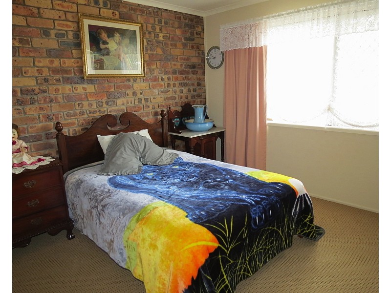 1/8 Edward St, Clifton QLD 4361
