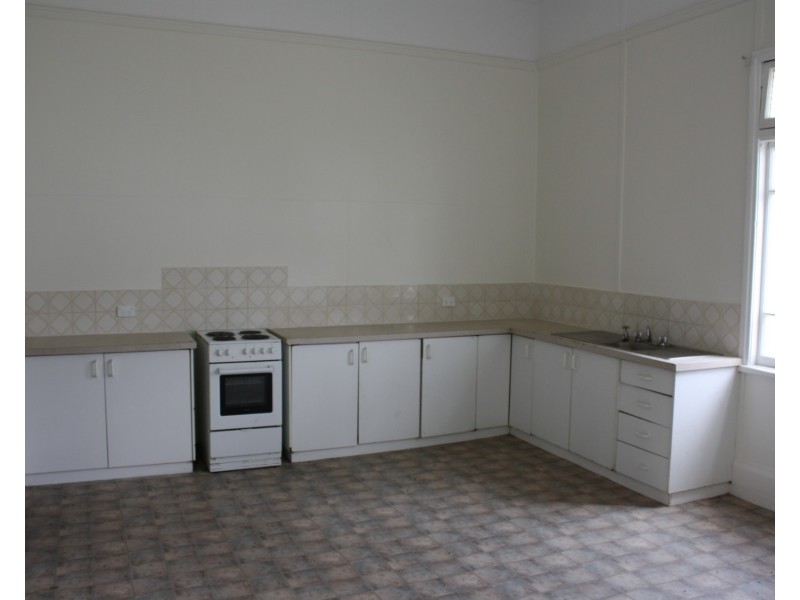 86 Herbert Street, Allora QLD 4362