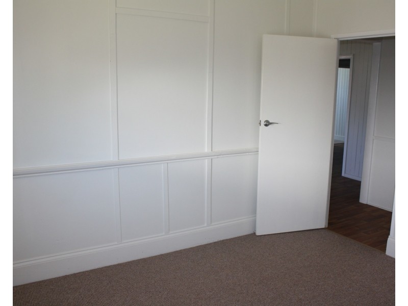 86 Herbert Street, Allora QLD 4362