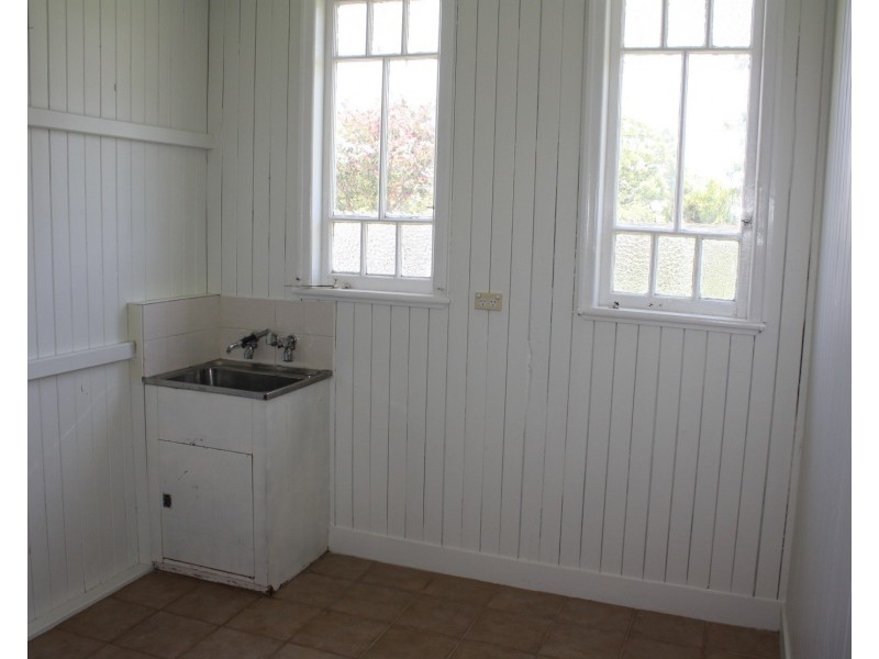 86 Herbert Street, Allora QLD 4362