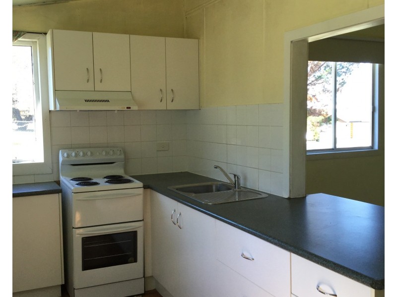 6 Yangan Rd, Warwick QLD 4370