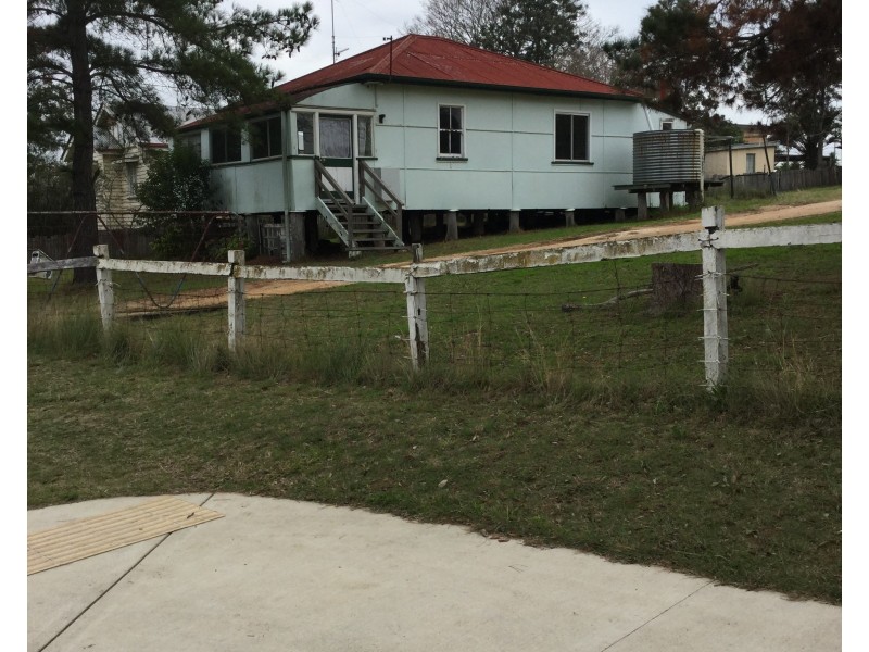 6 Yangan Rd, Warwick QLD 4370