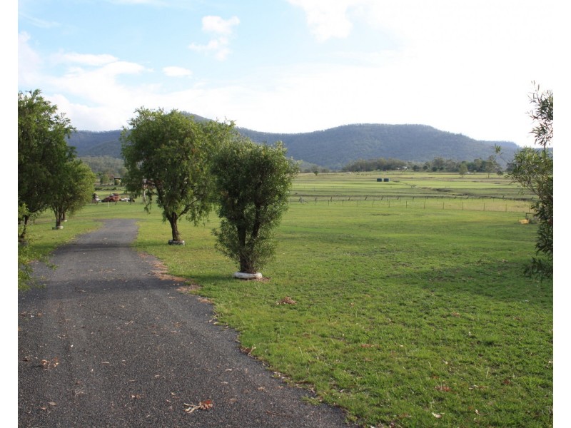 12 Potters Rd, Maryvale QLD 4370