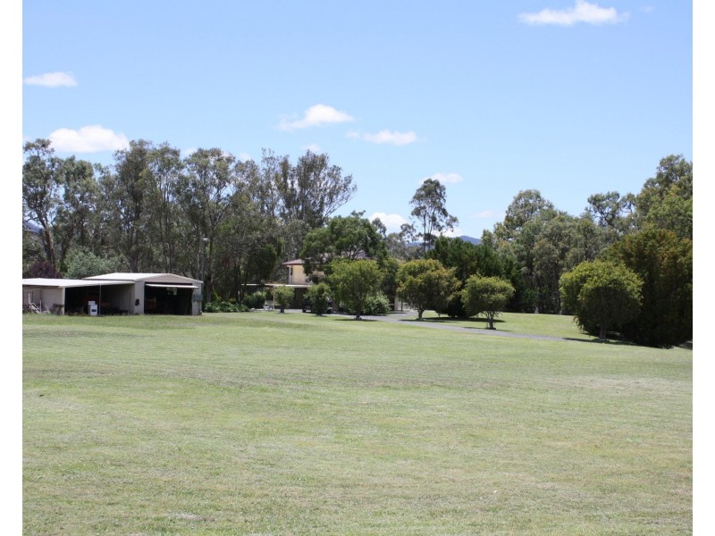 12 Potters Rd, Maryvale QLD 4370