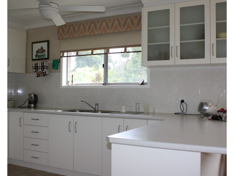 46 Arnold St, Allora QLD 4362