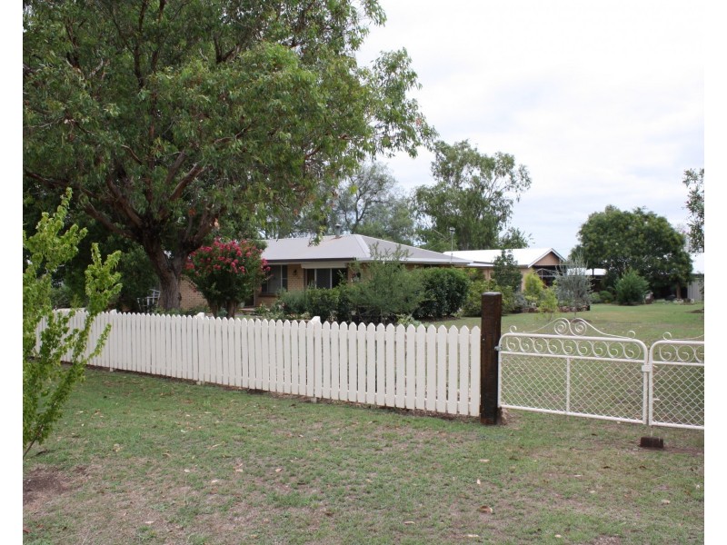 46 Arnold St, Allora QLD 4362