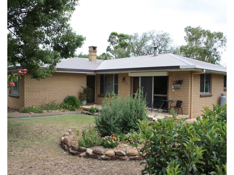46 Arnold St, Allora QLD 4362
