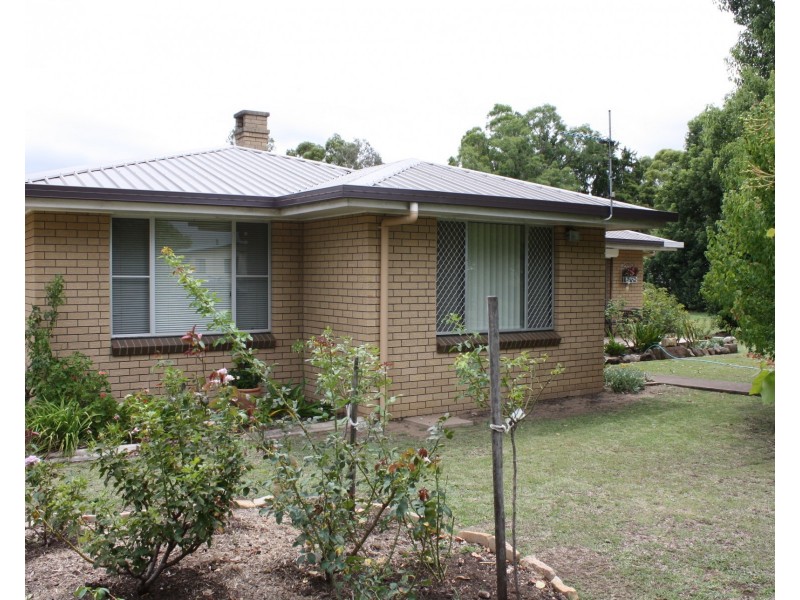 46 Arnold St, Allora QLD 4362