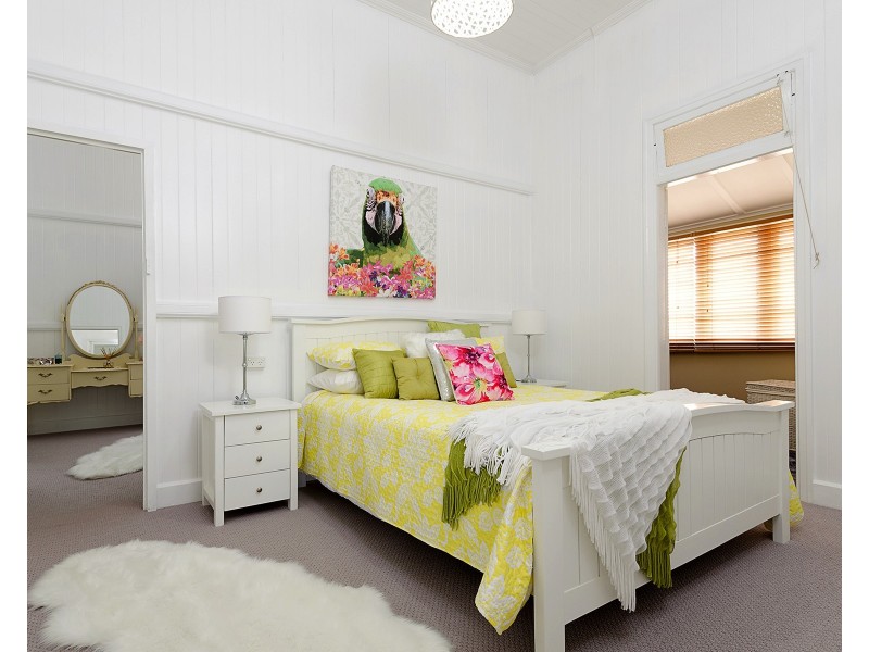 11 Wood St, Warwick QLD 4370