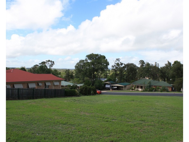 4A Daniel Dr, Warwick QLD 4370