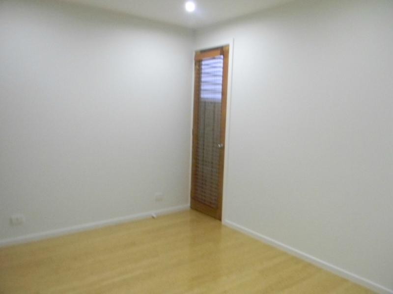 6B HARRIET STREET, Seddon VIC 3011