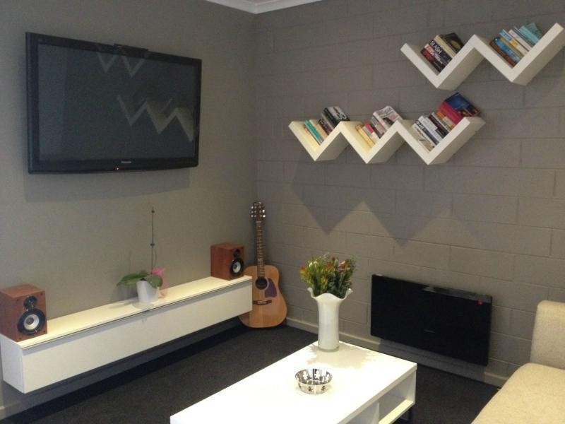 Unit 9/245 Nicholson Street, Seddon VIC 3011