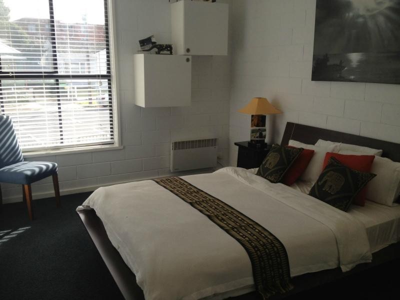 Unit 9/245 Nicholson Street, Seddon VIC 3011