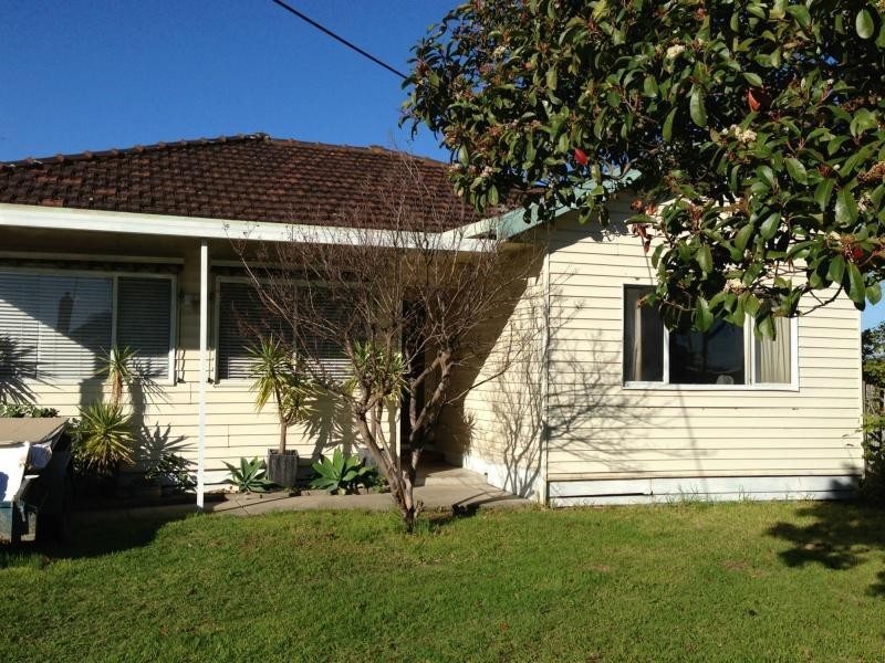 2 Sydney Street, Newport VIC 3015