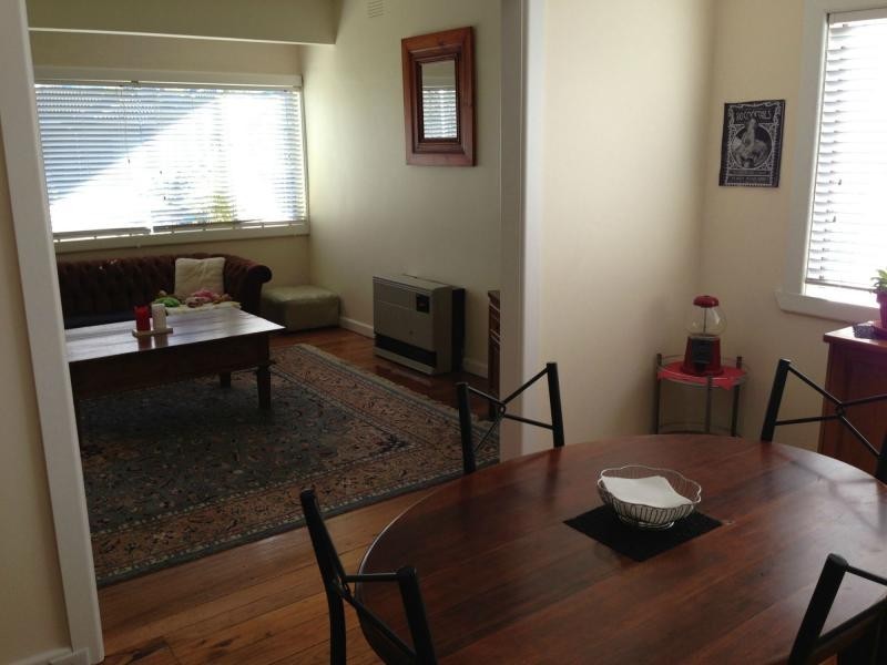 2 Sydney Street, Newport VIC 3015