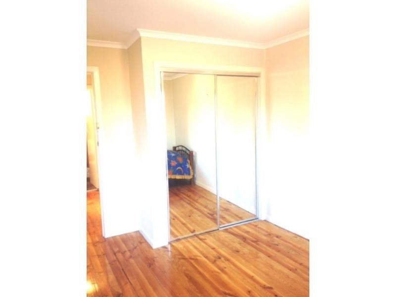 5/2 Corrigan Avenue, Brooklyn VIC 3012