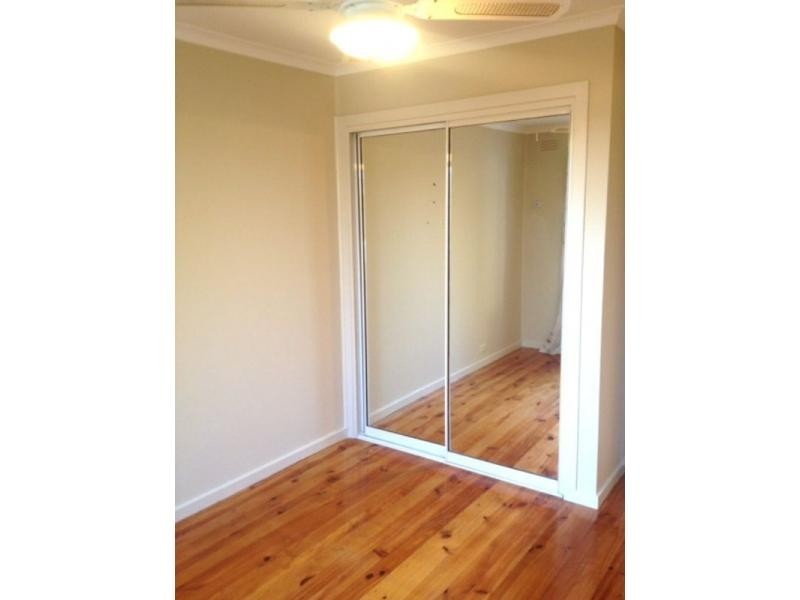 5/2 Corrigan Avenue, Brooklyn VIC 3012