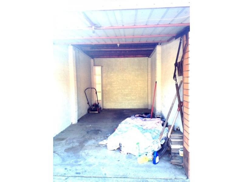 5/2 Corrigan Avenue, Brooklyn VIC 3012