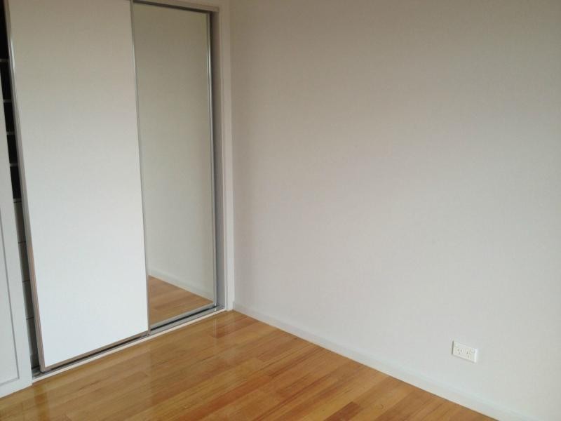 2/79 Hudsons Road, Spotswood VIC 3015