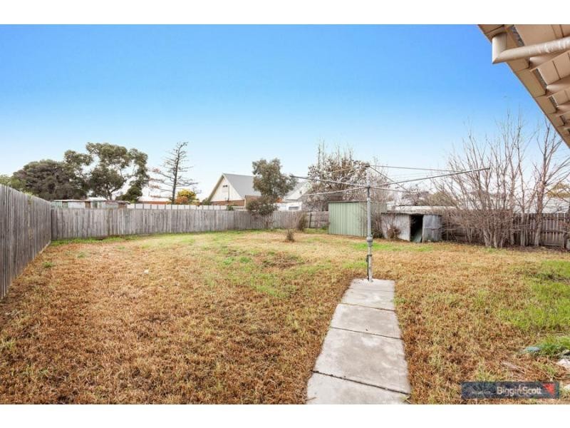 8 Balmoral Street, Braybrook VIC 3019