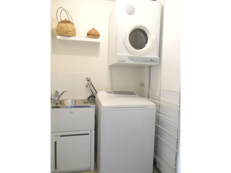 17/2 Saltriver Place, Footscray VIC 3011