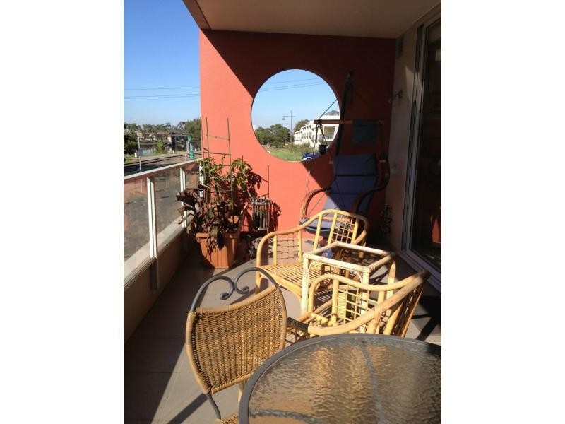 19/2 Saltriver Place, Footscray VIC 3011